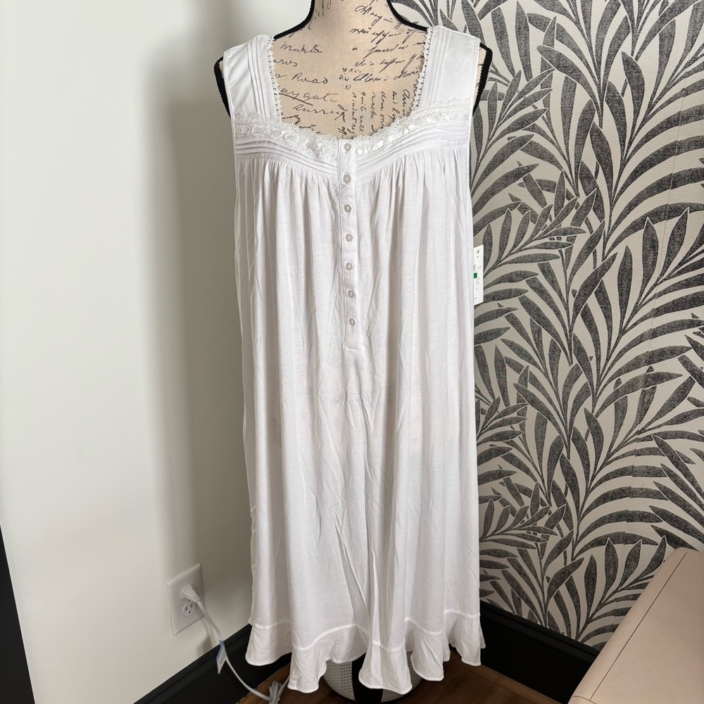Eileen West short solid knit chemise